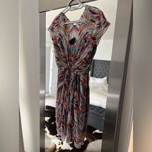 Diane von furstenberg cocktail Sz 4 silk dress
